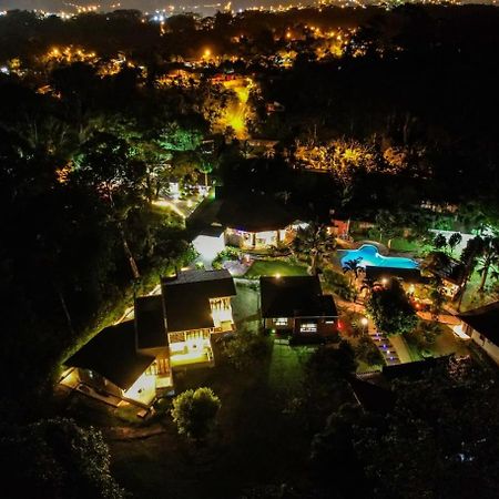 Terra Luna Lodge Tena Zewnętrze zdjęcie