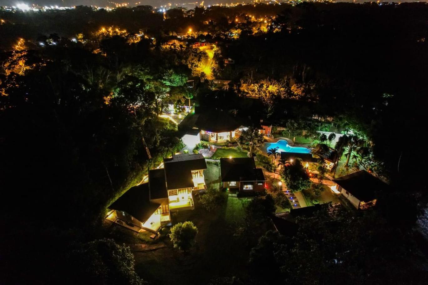 Terra Luna Lodge Tena Zewnętrze zdjęcie
